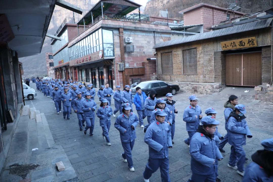 迎公司成立25周年——“弘揚(yáng)紅旗渠精神，凝心聚力創(chuàng)新篇”素質(zhì)拓展紅色教育活動圓滿舉辦（二）